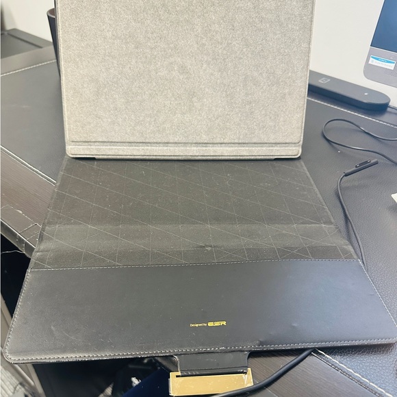 Surface Pro 4 Bundle - Picture 6 of 6